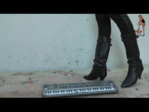 Keyboard Under Christins Boots